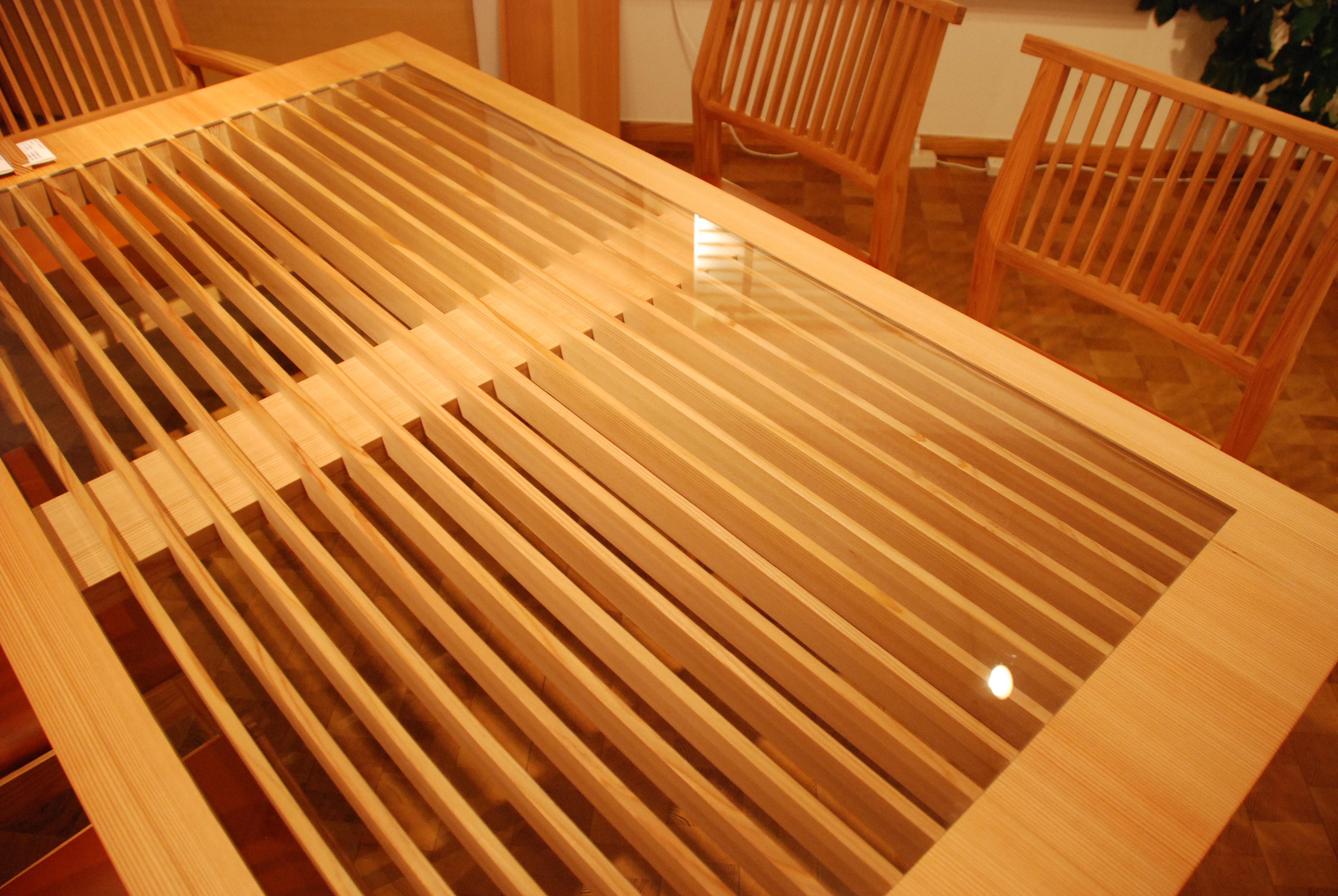 2. 無垢材家具の魅力