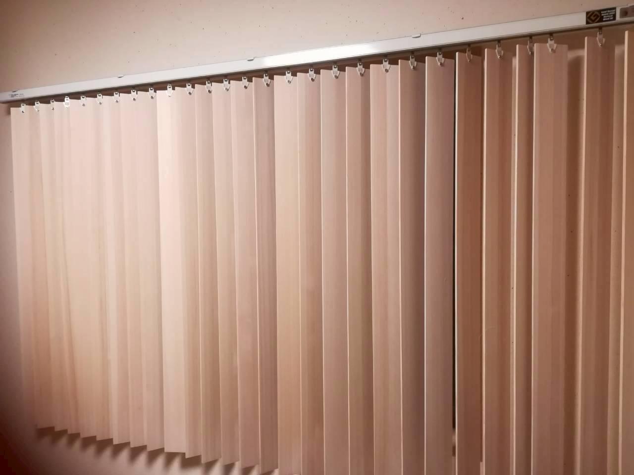 ブラインド